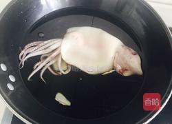 双椒味极鱿鱼的做法图解2