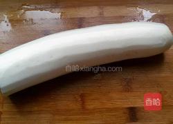 白萝卜丸子汤的做法图解1