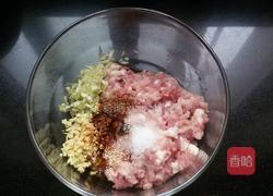 白萝卜丸子汤的做法图解3