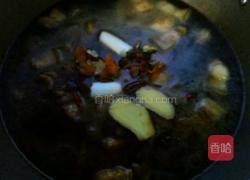 红烧肉炖土豆的做法图解7