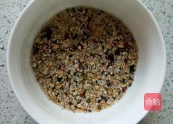 八宝大米粥的做法图解1