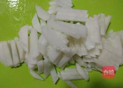 爽口白萝卜条的做法图解2