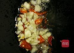 凉拌黄瓜皮蛋的做法图解3