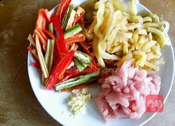杭椒榨菜炒肉丝的做法图解2