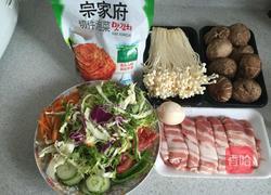 泡菜五花肉滑蛋石锅拌饭的做法图解1