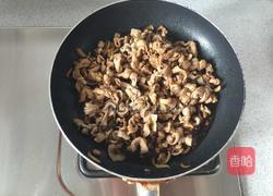 泡菜五花肉滑蛋石锅拌饭的做法图解3