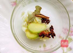 红烧肉鹌鹑蛋的做法图解3