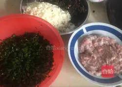 Illustration of how to make stuffed rolls (rolled noodles) and rice noodles 2