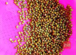 绿豆粥的做法图解1