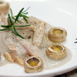 低脂奶油蘑菇酱配鸡腿肉的做法[图]