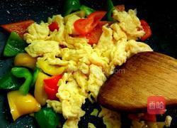 彩椒炒鸡蛋的做法图解7