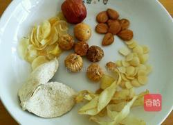 无花果雪梨瘦肉汤的做法图解1