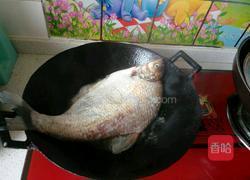 铁锅焖武昌的做法图解2