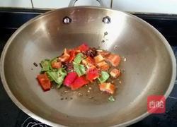 彩椒烧鱼块的做法图解9