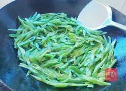 炒四季豆的做法图解6