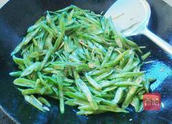 炒四季豆的做法图解7