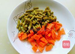 酸菜毛豆炒瘦肉的做法图解3