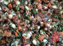 猪肉玉米陷饺子的做法图解3