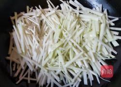 素炒白萝卜条的做法图解4
