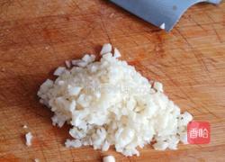 黄金蒜拌秋葵的做法图解2