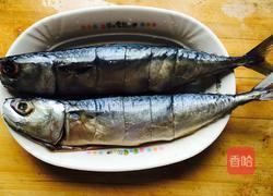 红烧秋刀鱼的做法图解1