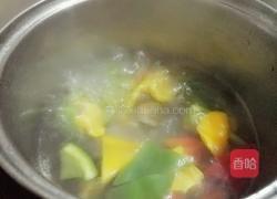 酸甜彩椒拌黄瓜的做法图解4