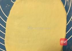 䓤花香肠肉松包的做法图解3