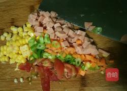 酱油炒饭的做法图解2