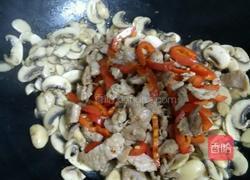 肉片炒口蘑的做法图解8
