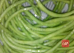腌制酸豆角的做法图解1