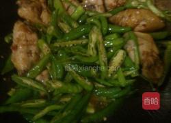 小辣椒炒鸡翅的做法图解8