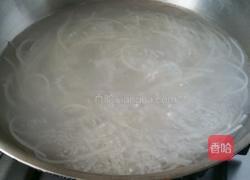 凉拌米粉的做法图解2