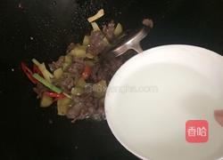 牛肉榨菜的做法图解6