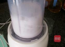 香蕉奶昔的做法图解3