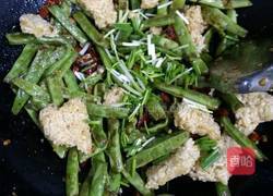 干煸锅巴四季豆的做法图解11