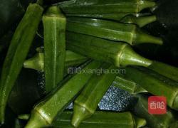 水灼秋葵的做法图解1