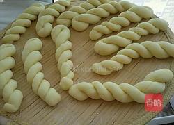 自制酸奶香甜大麻花的做法图解9