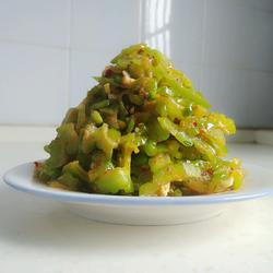 凉拌苦瓜的做法[图]