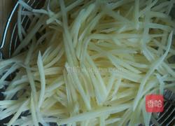 青椒土豆丝的做法图解1