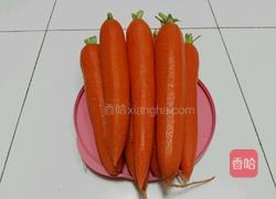蜜汁胡萝卜的做法图解1