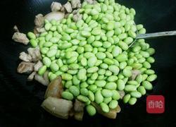 毛豆炒肉的做法图解4