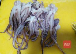 蒜苔鱿鱼须的做法图解2