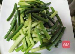 蒜苔鱿鱼须的做法图解3