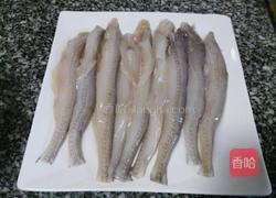 炸豆腐鱼的做法图解1