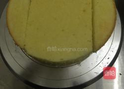 粉色宝马蛋糕的做法图解2