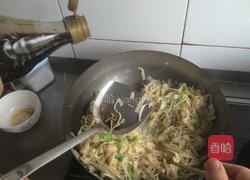 豆芽青椒炒百叶的做法图解8