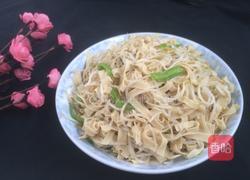 豆芽青椒炒百叶的做法图解11