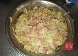 猪肉卷心菜馅饼的做法图解6