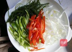 炒鲜鱿的做法图解2