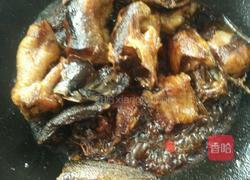 红烧鲶鱼的做法图解3